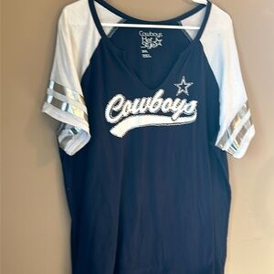 3/$25 Dallas Cowboys Rhinestone Women’s V-Neck Pullover S/S T-Shirt. Size 3XL
